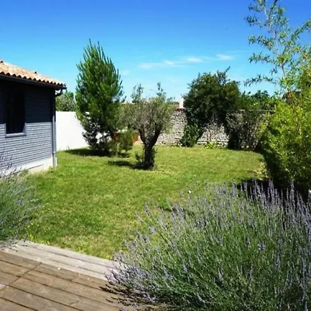 Avec Villa La Flotte